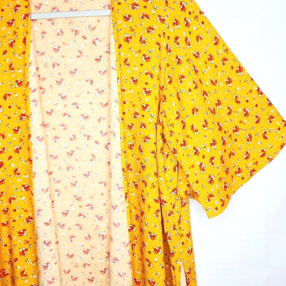 Andree by Unit Kimono top, Small - Picture 6 of 7